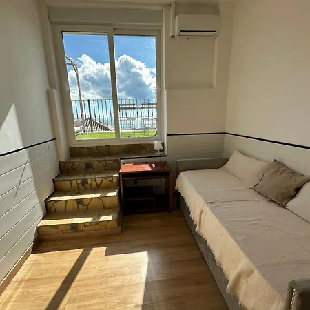 Rooms In Seafront Villa Malaga Exterior photo